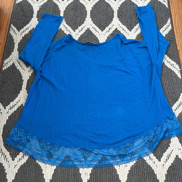 Abercrombie & Fitch 3/4 sleeve short front long back blue shirt size L - Picture 5 of 5